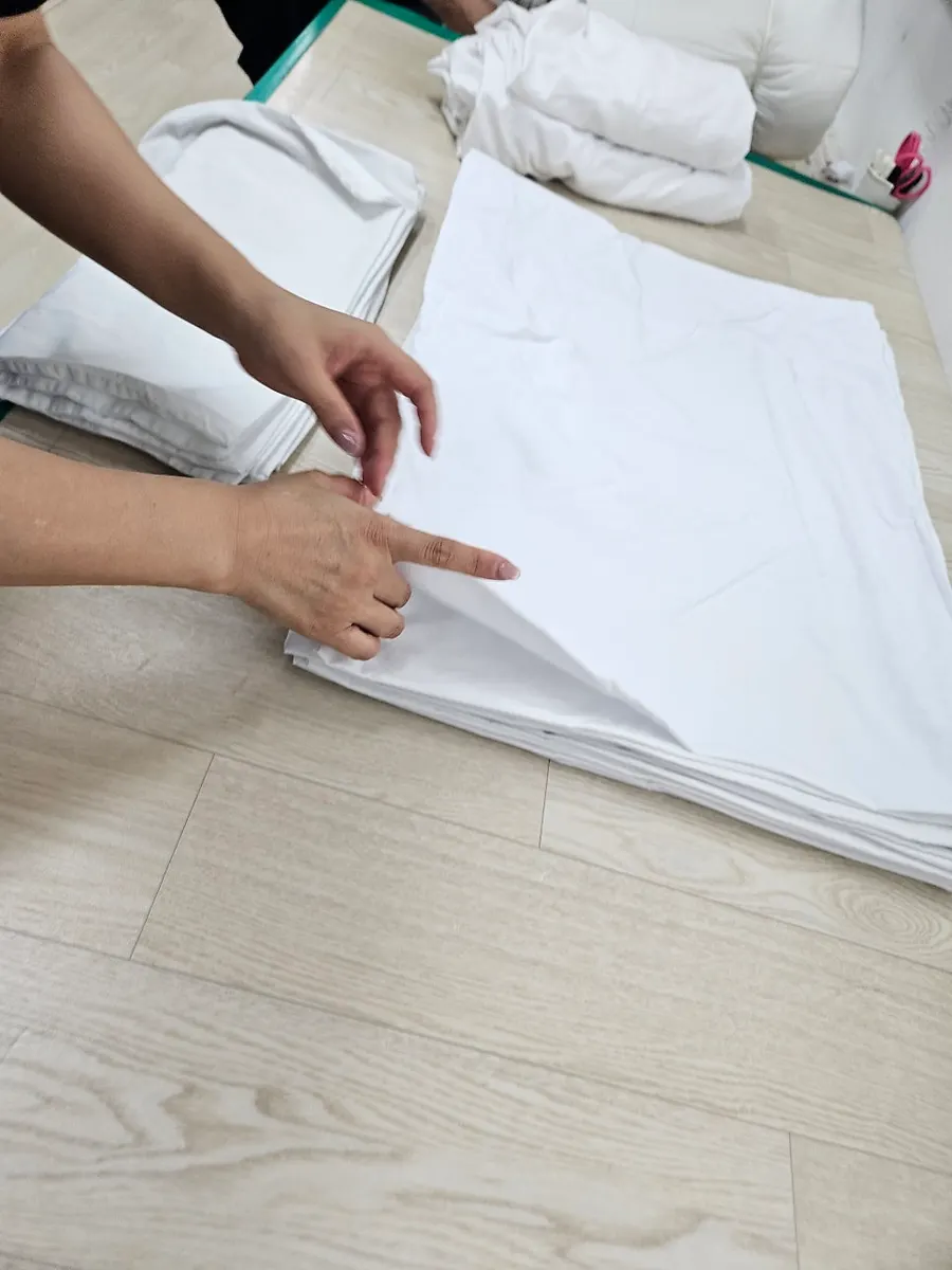 유니폼 · 단체복 세탁 작업 사진