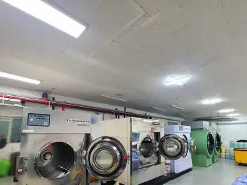 사업장 세탁 작업